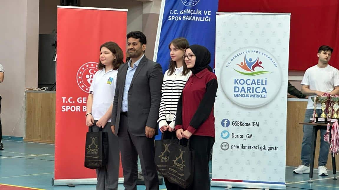 Öğrencimiz Şevval KÖSE 19 Mayıs Kompozisyon Yarışması nda İlçemizde 3. Oldu
